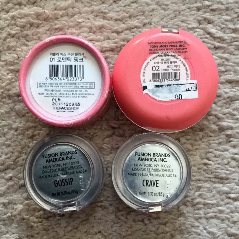 4 blushes - Picture 4 of 4